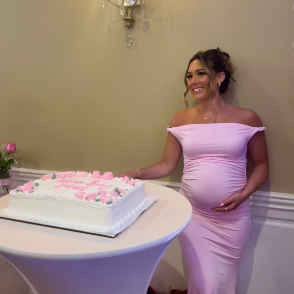 Club L London Pink Off-Shoulder Lita Maternity Gown - Picture 4 of 5